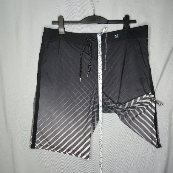 Hurley Phantom Men's Board Shorts Gray/black Size 34 - Picture 3 of 5